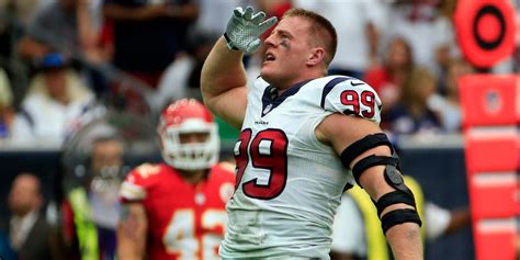 Jj Watt Donates 100 000 And Starts Fundraiser For Hurricane Harvey Business Insider