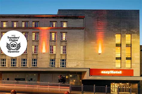 easyhotel Sheffield City Centre | Book Direct £⬇️ | easyHotel