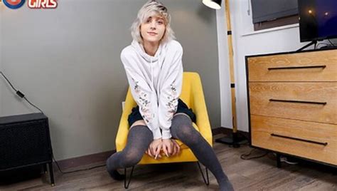 What S Her Name Shemale Porn Reply Namethatporn