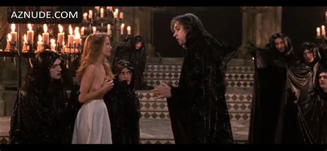 INTERVIEW WITH THE VAMPIRE NUDE SCENES AZNude