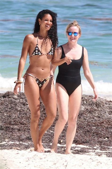 Vick Hope The Fappening Sexy Bikini Photos The Fappening