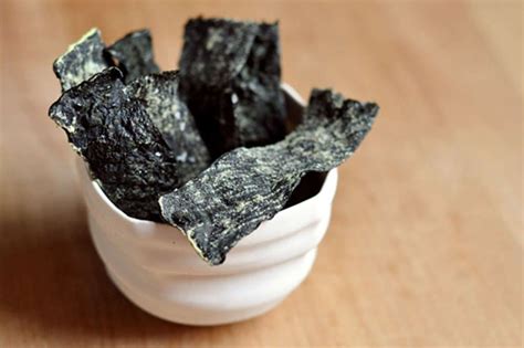 Afternoon Snack Wasabi Toasted Nori Crisps With Images Veggie