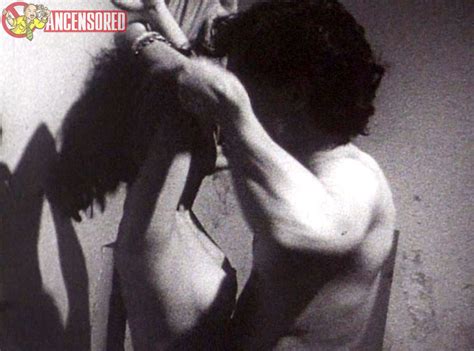 Naked Karen Wexler In Night Owl