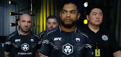 UFC Vegas 90 Morgan Charrière s incline après une grosse bataille