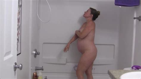Month Pregnant MILF Showering And Lotioning Up Pornhub