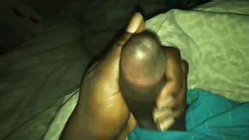 Yo rompiendo una nuez temprano en la mañana XVIDEOS