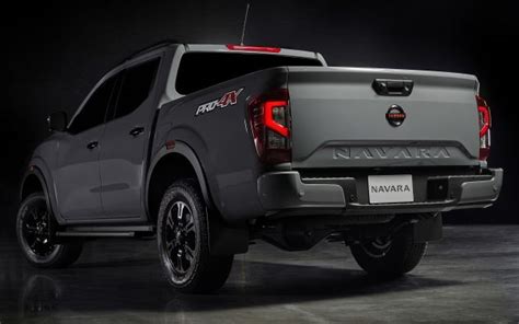 Nissan Navara Facelift Revealed Titan Style Looks Aeb Apple