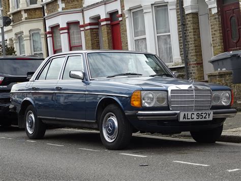 1982 Mercedes Benz 300D Auto London NW Plates Neil Potter Flickr