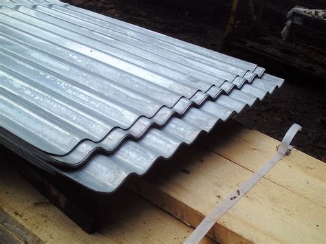 10' Heavy Duty Corrugated Galvanised Roofing Sheets