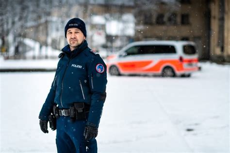 Neue Uniform für Stadtpolizei Winterthur Polizei news