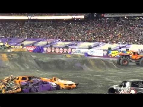 El Toro Loco Freestyle Monster Jam Youtube