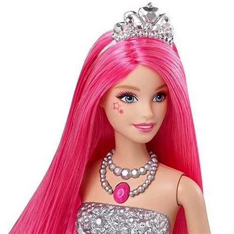 Cực hot với bộ tranh tô màu Barbie sành điệu cho bé yêu