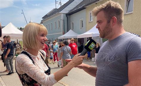 Kirtagsbesucher Sorgt Im Mühlviertel Tv Für Lacher Interview Vom Kräuterkirtag In Klaffer Ging