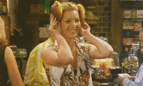 Phoebe Buffay Friends  Find And Share On Giphy