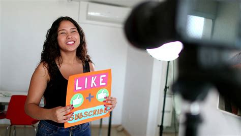 How to Turn Silent Viewers into YouTube Subscribers