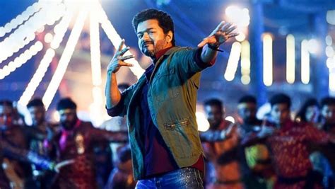 Sarkar first song: Thalapathy Vijay impresses fans with his dance in Simtaangaran song - Photos ...