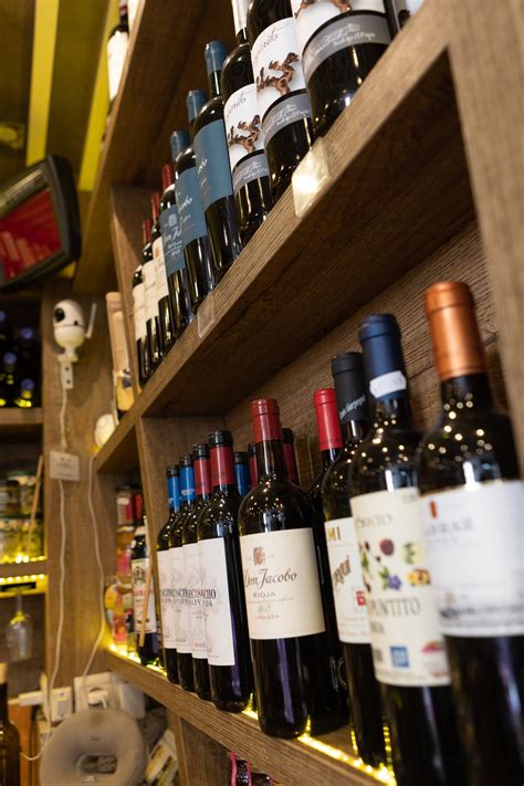 Las 10 propiedades que no conocías del vino tinto Mercado de Lucena