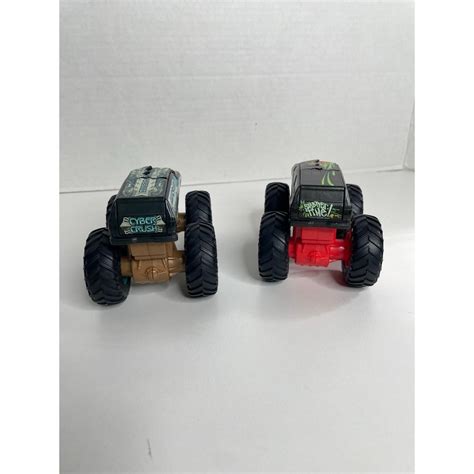 Hot Wheels Monster Trucks Bash Ups Cyber Crush Splatter Time EBay
