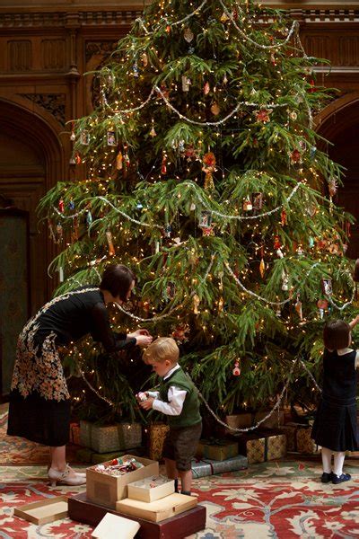 Downton Abbey Christmas Special 2014: First Pictures! – Ani & Izzy