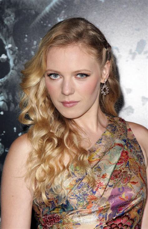 Emma Bell - Actress