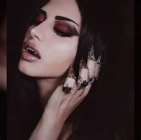 T Ng C Y Son M U Nude H A Trang Halloween Bi N N Ng Th Nh C N