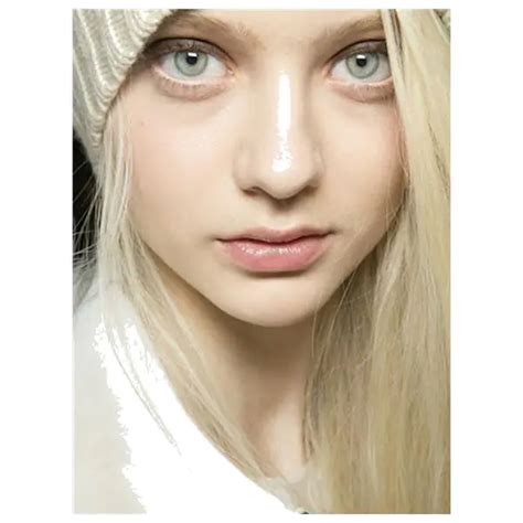 Son Tom Ford Naked Ambition Màu Nude Nhẹ Nhàng Nhất