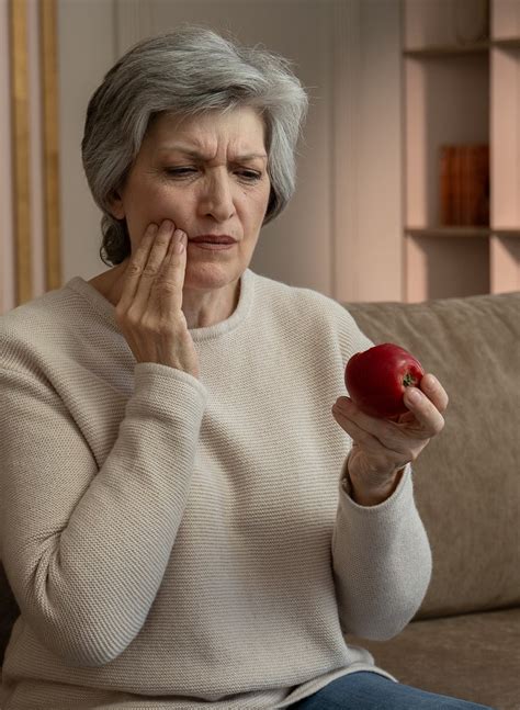 How to treat a dental implant infection at home | ClearChoice