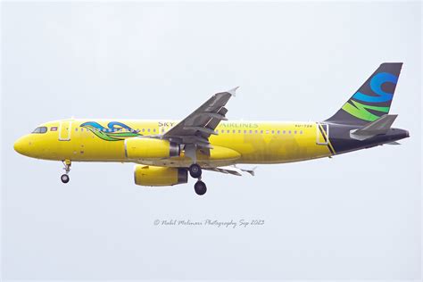 Sky Angkor Airlines XU 726 Airbus A320 232 Cn 3748 VTBS Flickr