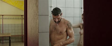 Christa Theret nude pics página