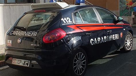 Omicidio Nel Casertano Vittima Accoltellata Davanti Alla Moglie La