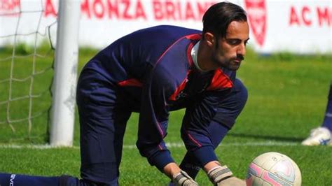 Mondo Del Calcio In Lutto Si Spento Daniel Leone