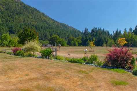 3775 Mountain Rd, Cobble Hill, BC, V9L 6N4 | 886261 | Sarah Doyle ...