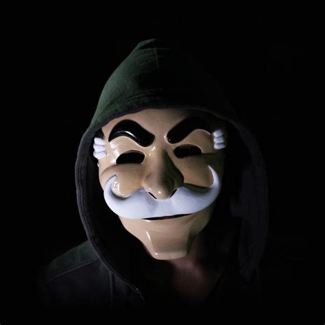 Ответы Mail: Подскажите пожалуйста, маска из сериала "Мистер Робот ...