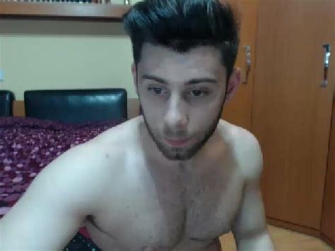 Amateur Muscle Hunk Explodes With Cum On His ThisVid