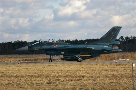 Global War Birds: Mitsubishi F-2