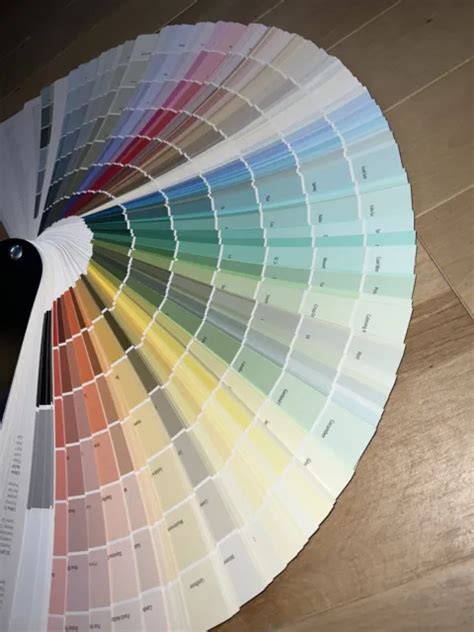 Benjamin Moore Paint Color Chart Fan Swatch Chips Picclick Uk