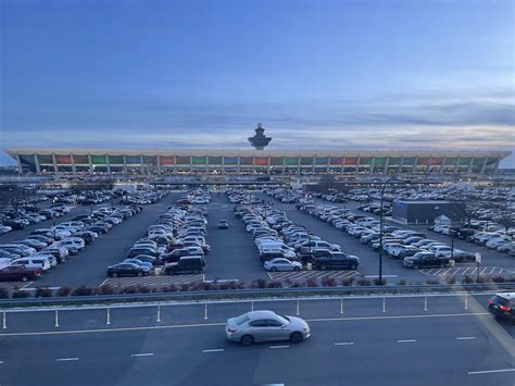 Ashburn Metro Park and Ride: Facility Guide and Parking Information 3