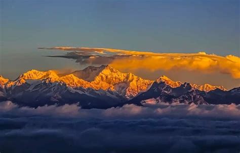 tiger hill darjeeling thetravelshots
