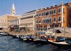 Hotel Danieli, Venice, Italy : a review of Venice's premier hotel.