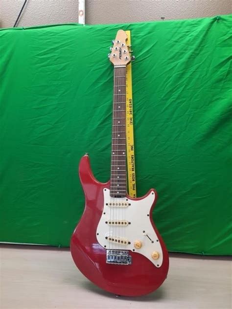 Peavy Raptor Plus Electric Guitar Live And Online Auctions On