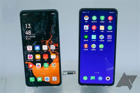 oppo muestra su movil  camara invisible bajo la pantalla