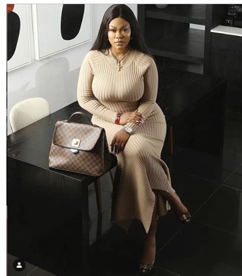 Nollywood Actress Daniella Okeke Flaunts Her Hourglass Figure In New