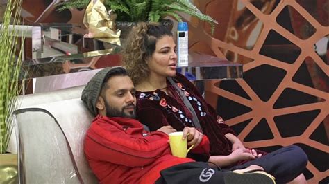 Watch Rahul Mocks Vikas Video Onlinehd On Jiocinema