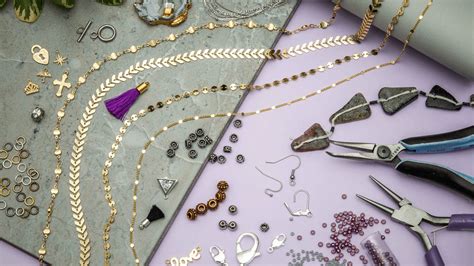 AI Jewelry Design Trends 2025: Innovative Customization