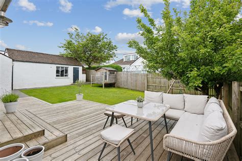 Broomfield Avenue, Newton Mearns – Corum Property