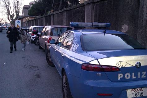 Cocaina E 120mila Euro Nascosti In Casa Arrestati Padre E Figlio