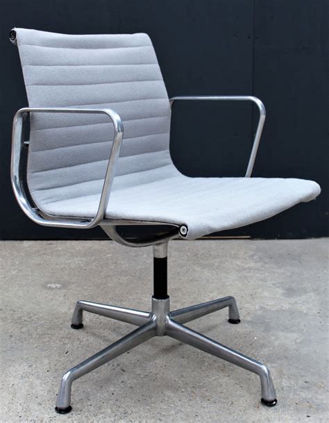 EA 108 Office Chair By Charles Ray Eames For Herman Miller 1960s