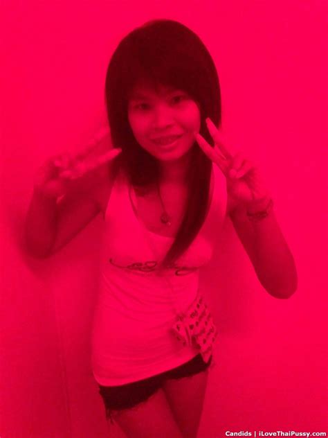 Hot Thai Street Hooker Tricked No Condom Bareback By Sex Tourist Asian Slut Porn Pictures XXX