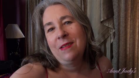 Worn Pilose Amateur Grace Stimulates Her Pilose Worn Coochie Hotntubes