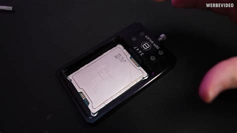 Intel Sapphire Rapids Th Gen Xeon Cpu Delidded By Der Auer Unveils